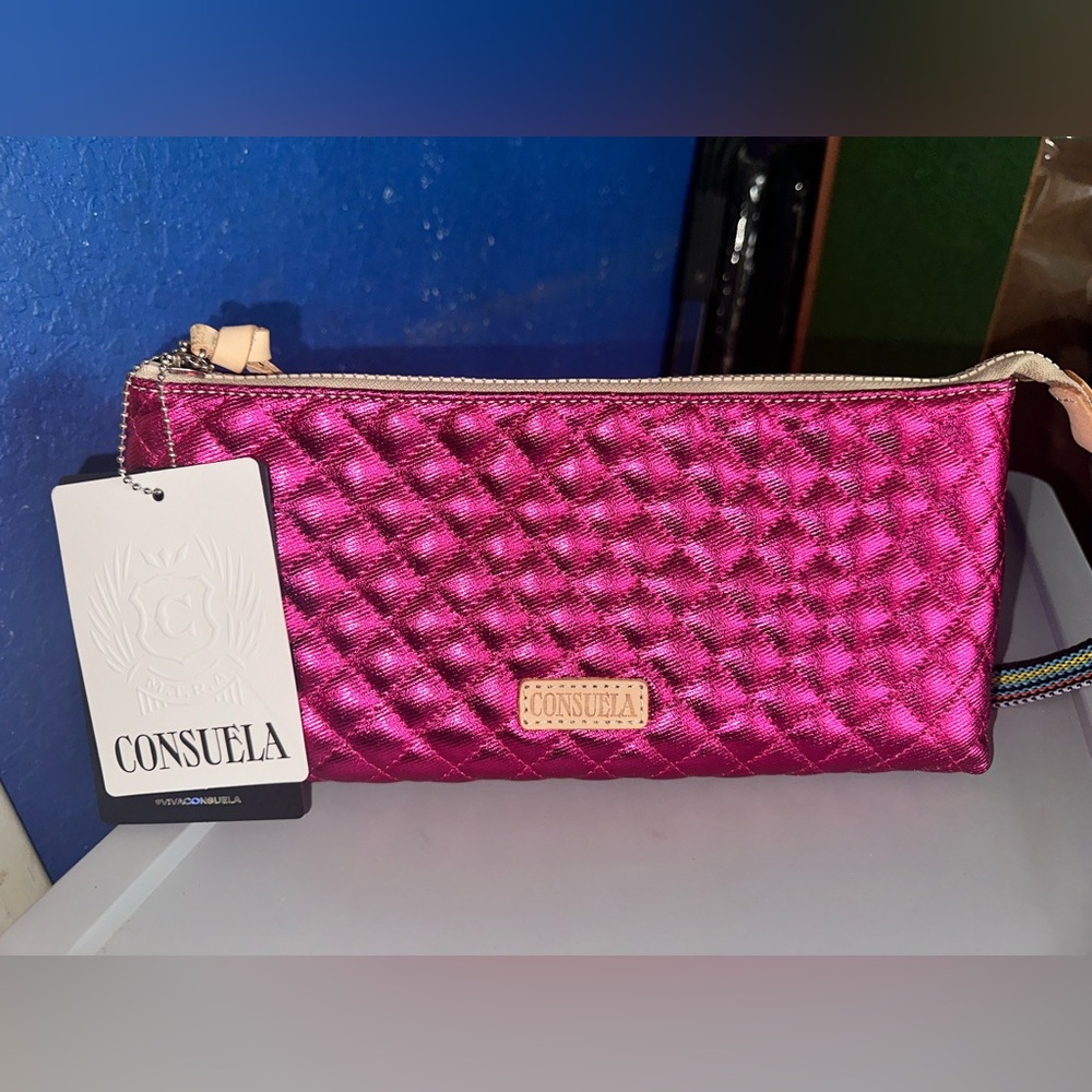 Consuela Deseos Toolbag